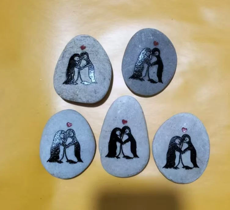 Personalised Engraved Pebbles suppliers
